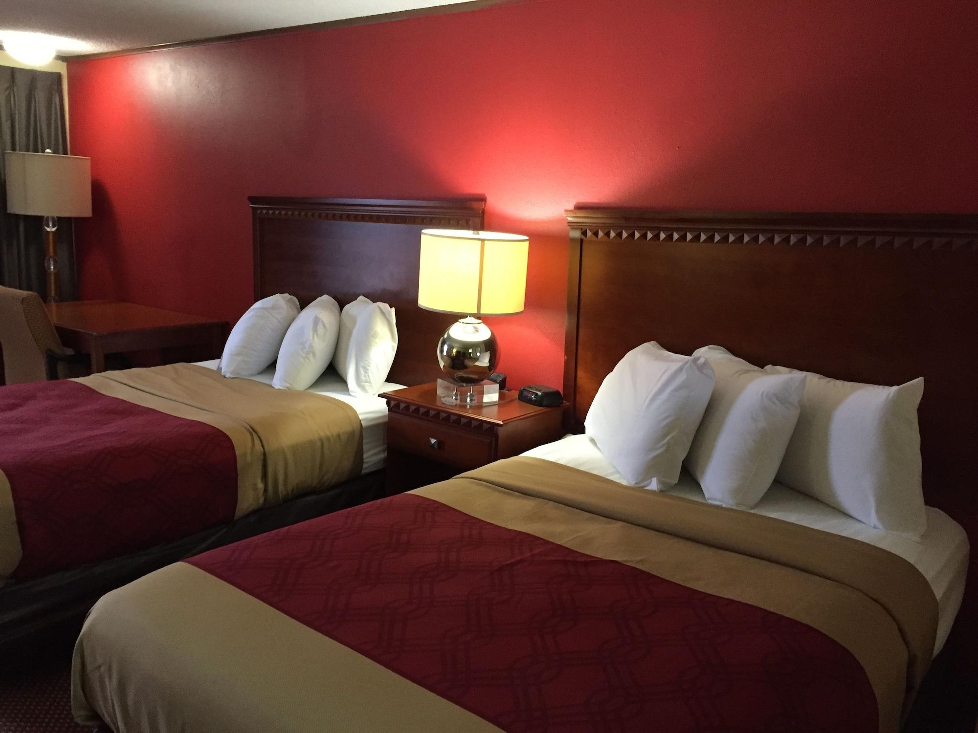 Econo Lodge Norwalk Esterno foto