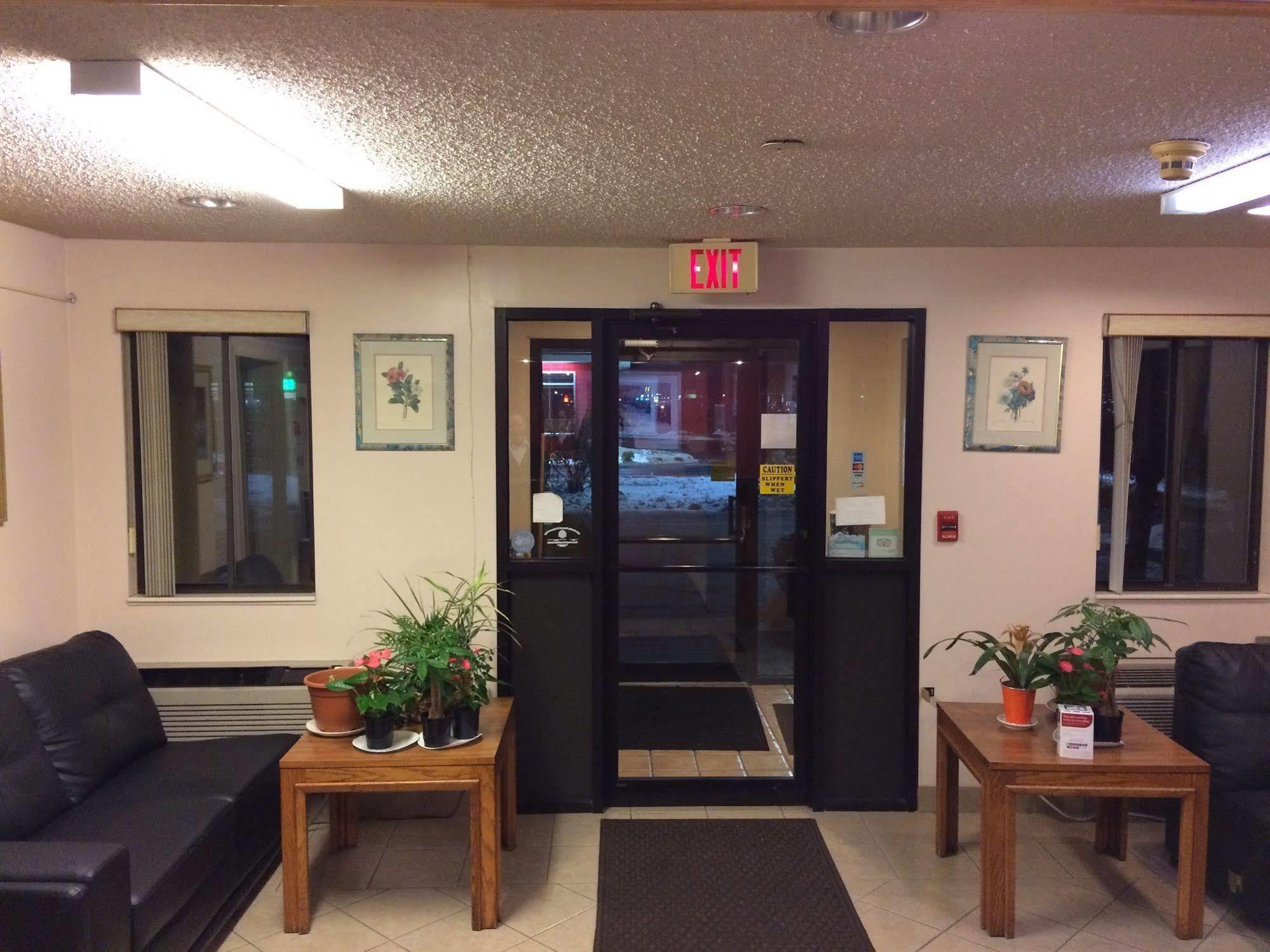 Econo Lodge Norwalk Esterno foto
