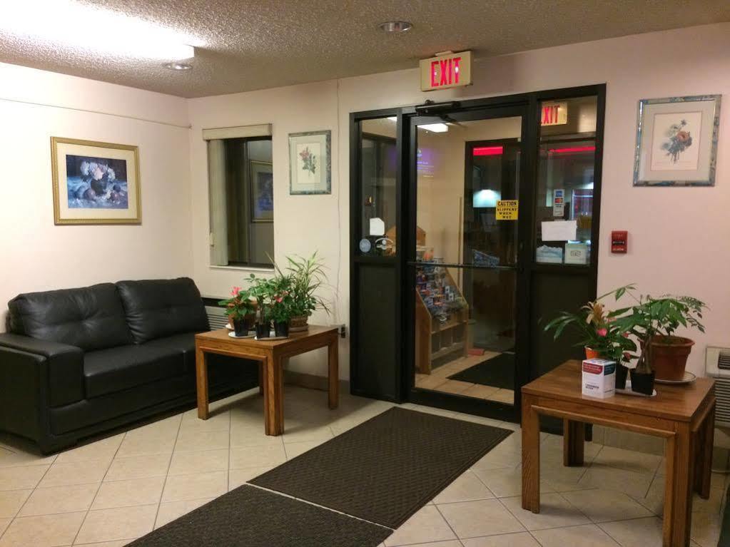 Econo Lodge Norwalk Esterno foto